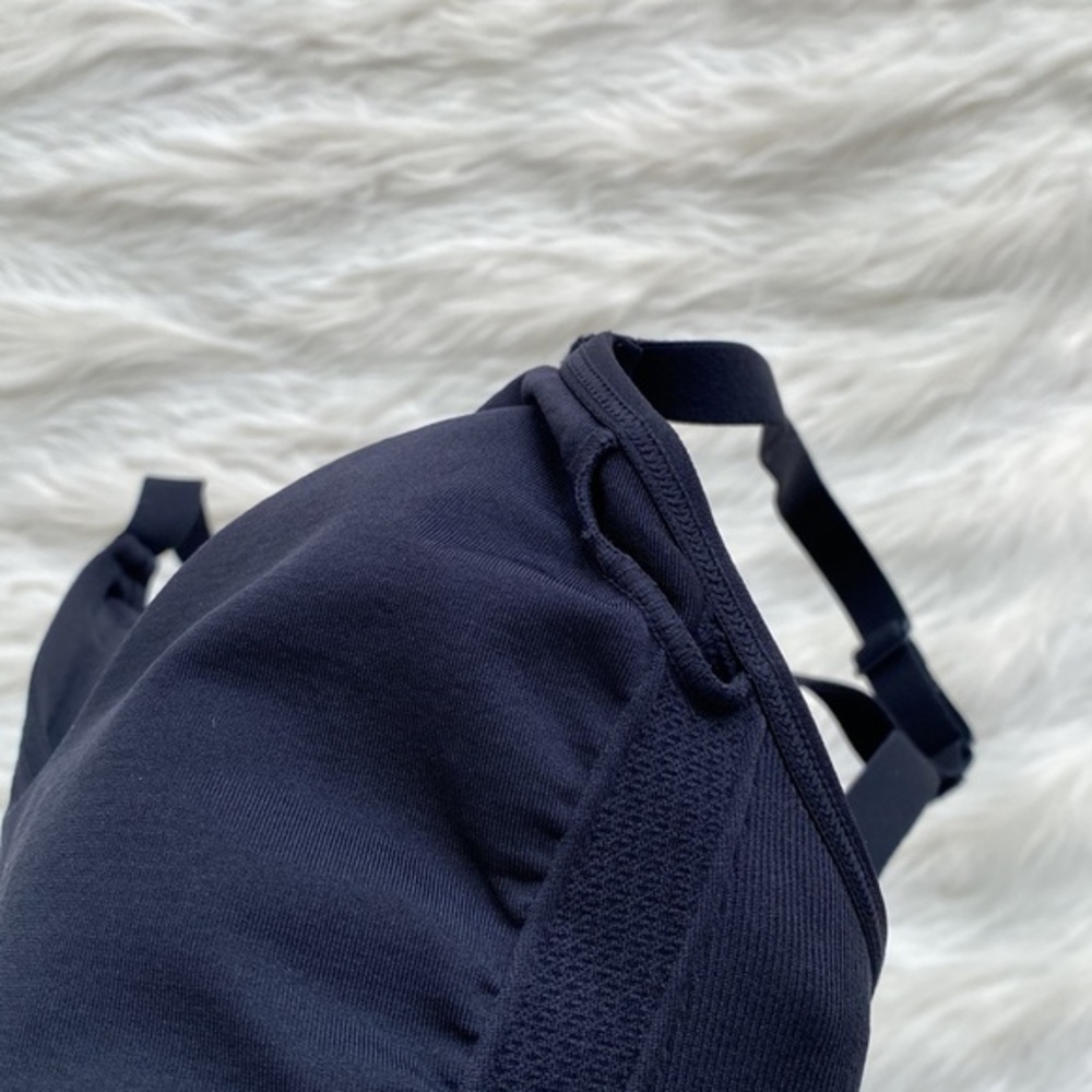 Under Armour‎ | Black Seamless Longline Sports Bra - Picture 12 of 14